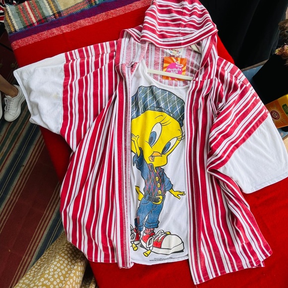 VINTAGE Looney Tunes Hooded T-Shirt - Picture 1 of 6